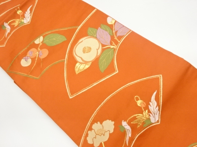 地紙に椿・柿・牡丹模様織出し名古屋帯